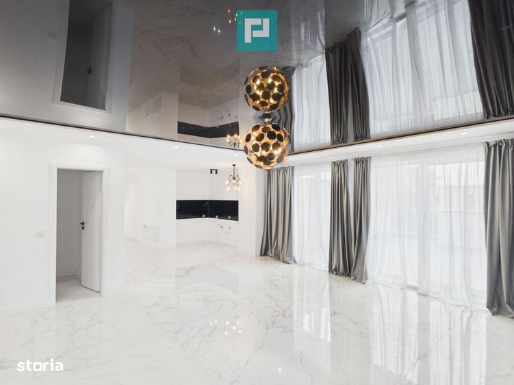 Apartament cu 4 camere decomandat în Central