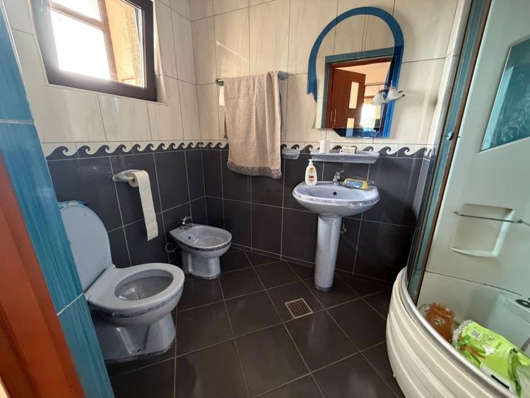 Apartament cu 5 camere semidecomandat, mobilat în Domenii