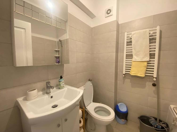 Apartament cu 2 camere decomandat, mobilat în Theodor Pallady