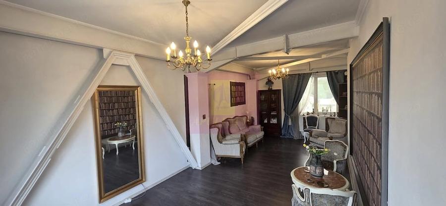Spațiu comercial, de 240 mp, în Cornu