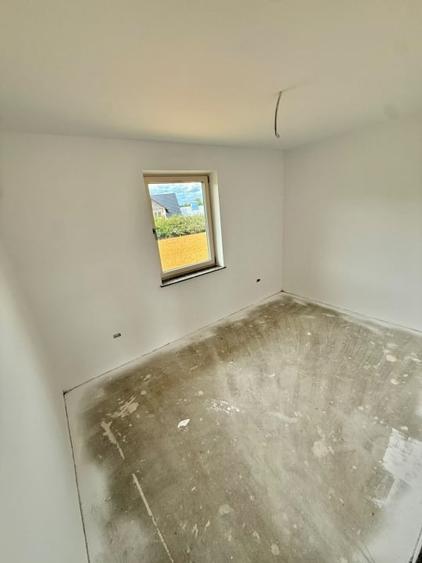 Casă individuală cu 5 camere cu Teren 480 Mp în Horodnic