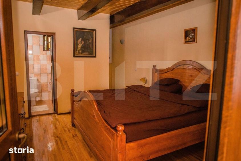 Casă cu 5 camere cu Teren 2010 Mp în Izvoarele