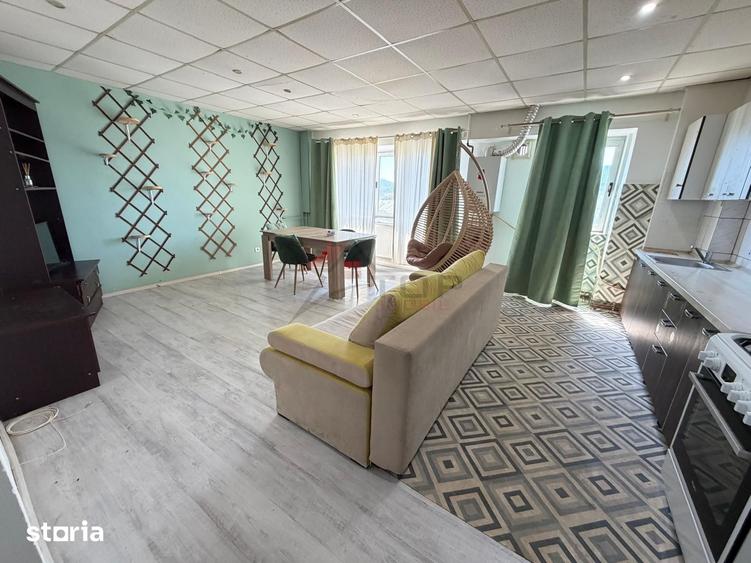 Apartament cu 3 camere decomandat în Nicolina