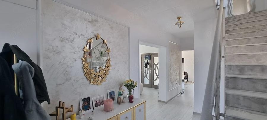 Casă cu Teren 450 Mp în Valea Mare