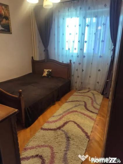 Apartament cu 3 camere decomandat în Lăpuș