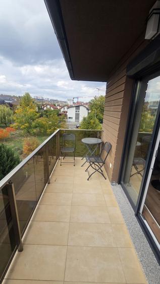 Apartament cu 2 camere decomandat, mobilat în Borhanci