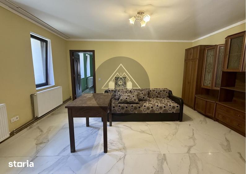 Casă cu 3 camere cu Teren 1343 Mp în Moșna
