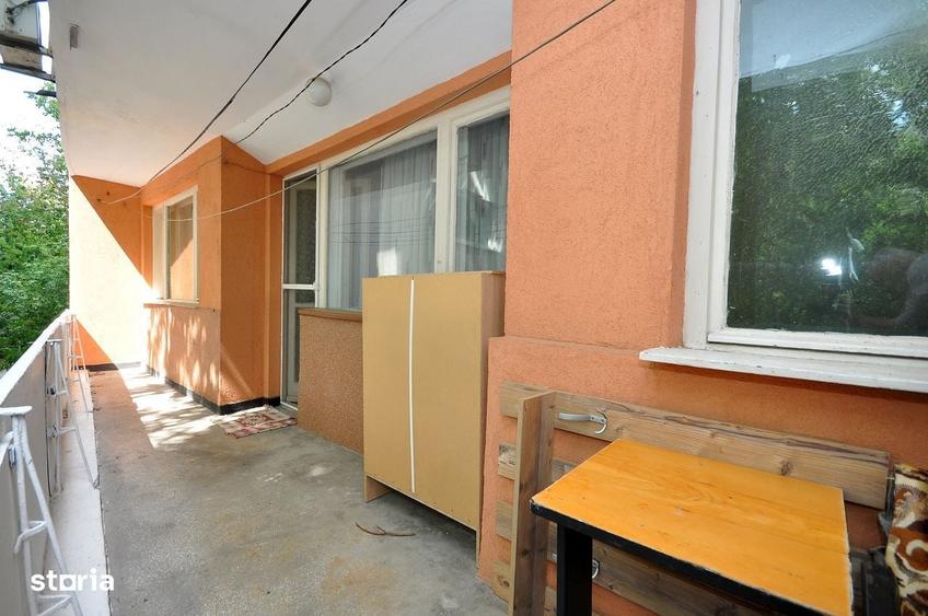 Apartament cu 2 camere semidecomandat în Crângași