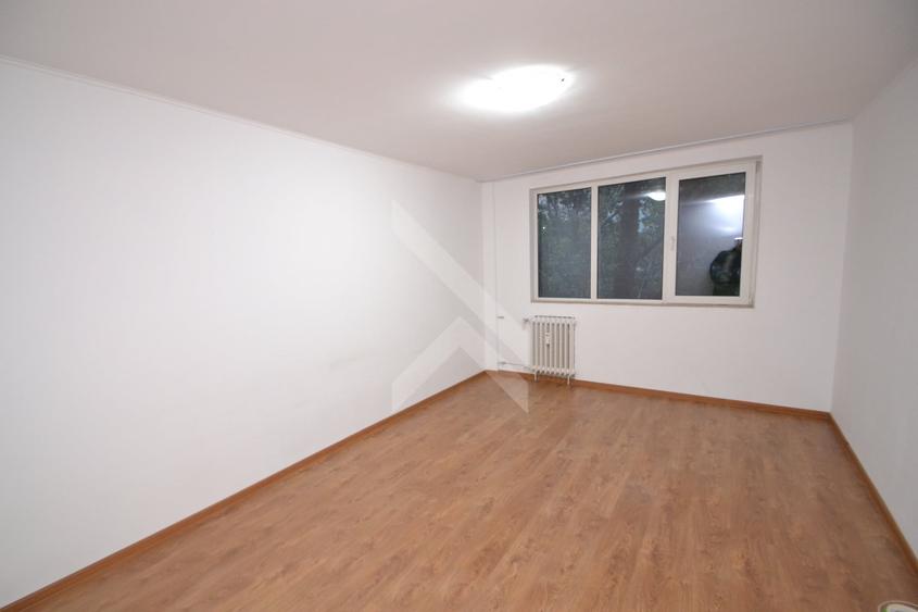 Apartament cu 2 camere decomandat în Drumul Taberei