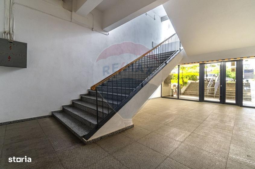Spațiu comercial, de 449 mp, în 13 Decembrie