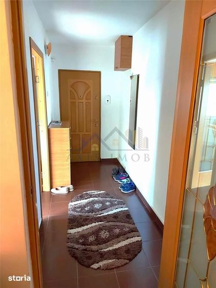 Apartament cu 2 camere semidecomandat în Broșteni