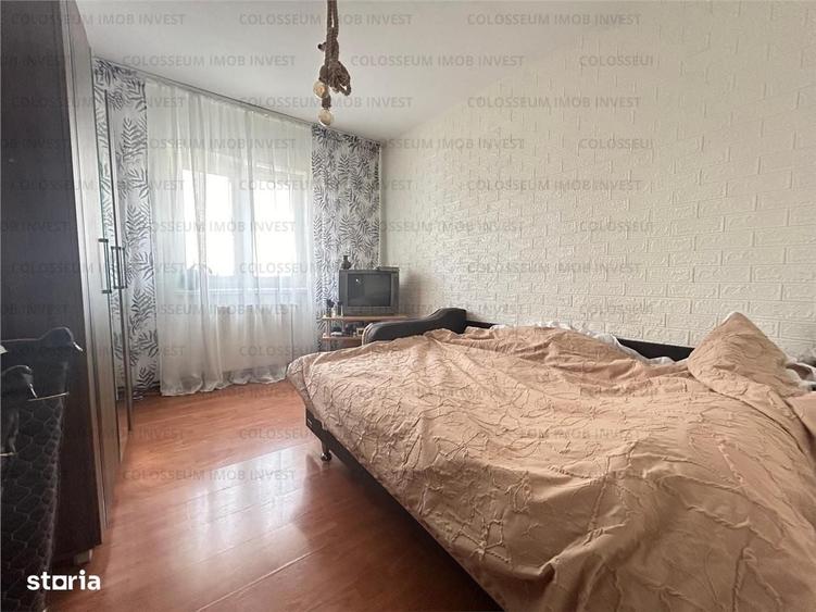 Apartament cu 3 camere decomandat în Noua