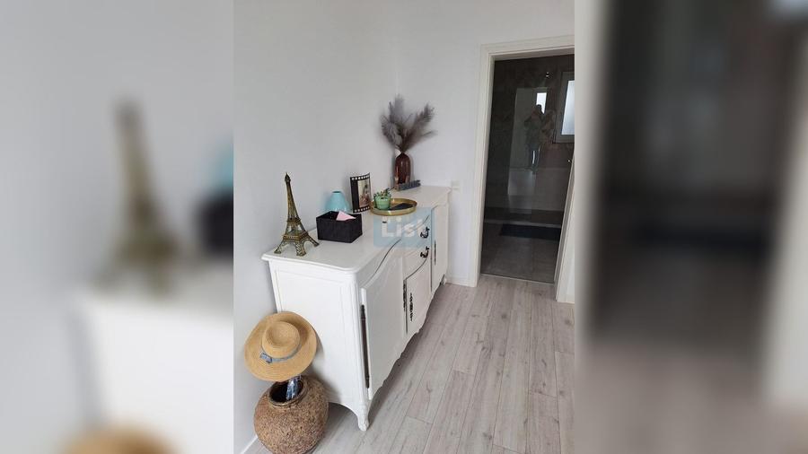 Casă cu 4 camere cu Teren 400 Mp în Centura