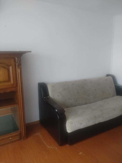 Apartament cu 2 camere în Industrială