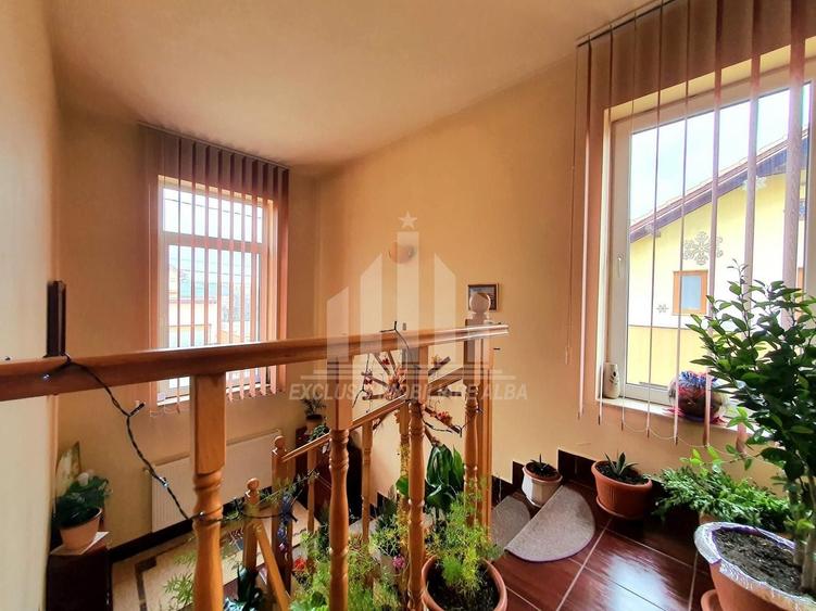 Duplex cu 4 camere cu Canalizare în Cetate