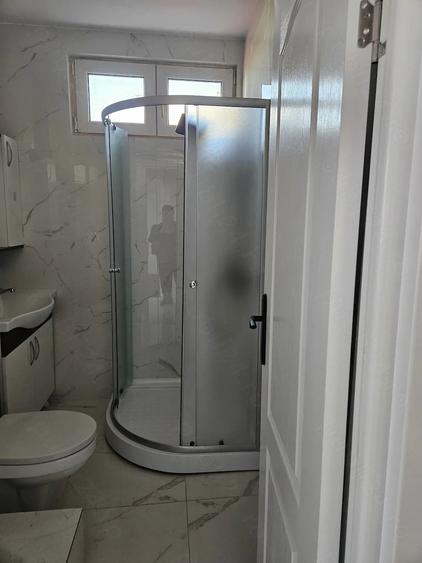 Apartament cu 3 camere semidecomandat în Progresul