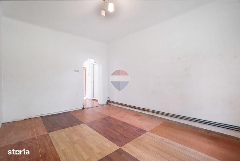 Comision 0% - Garsoniera la curte cu gradina - Strada Lunga 186 - 1