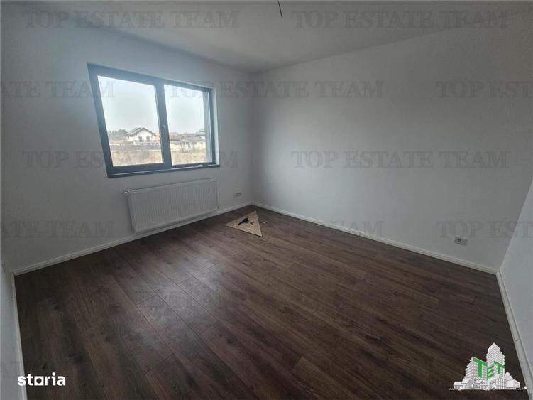 Casă cu 4 camere cu Teren 400 Mp în Dragomirești-Deal