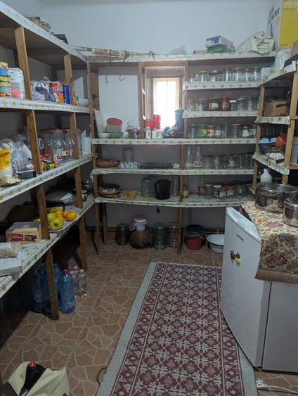 Casă cu 4 camere în Central