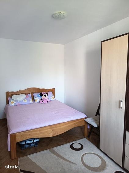 Apartament cu 2 camere în Podu Roș