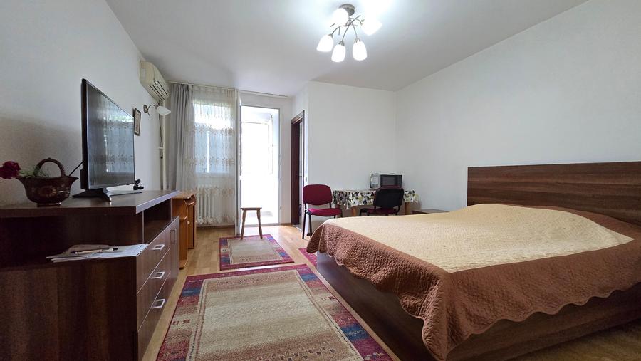 Garsonieră semidecomandată în Costin Georgian