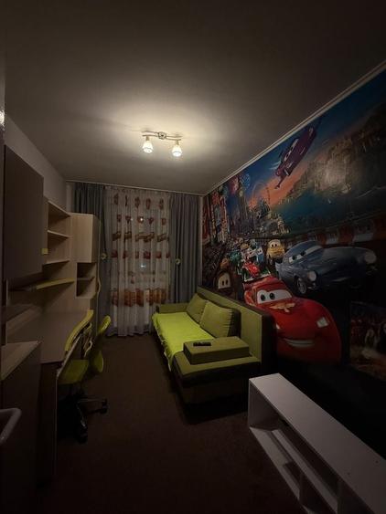 Apartament cu 4 camere în Central