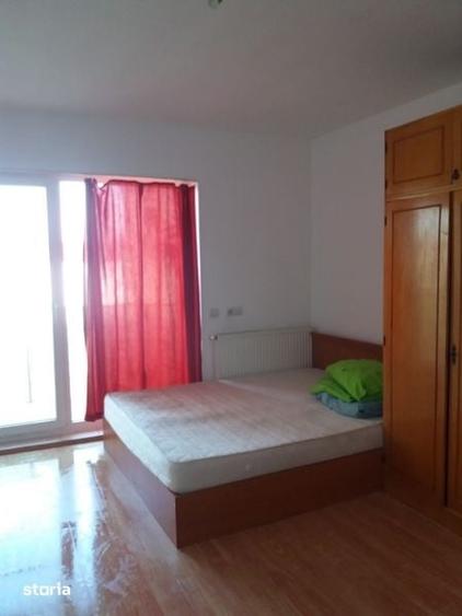 Apartament cu 3 camere în Sâncraiu