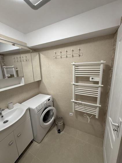 Apartament cu 2 camere semidecomandat în Micro 14