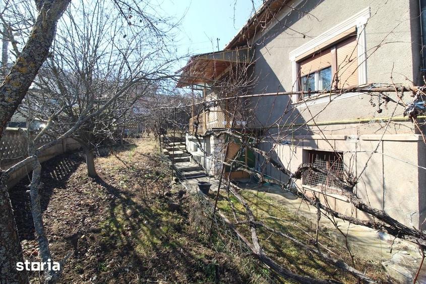 Casă cu 4 camere cu Teren 436 Mp în Hunedoara