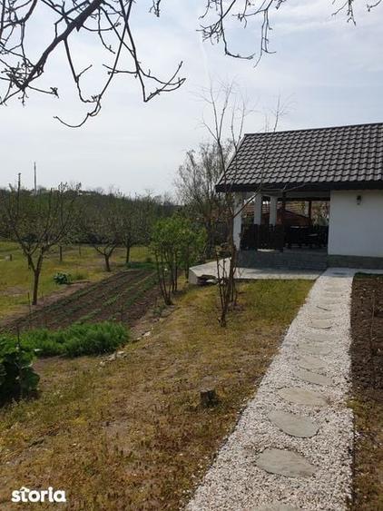 Casă cu 1 camere cu Teren 2000 Mp în Lăpuș Argeș