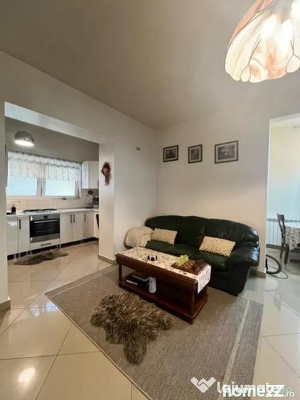 Casă cu 4 camere cu Teren 400 Mp în Central