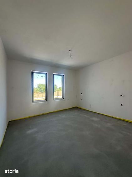 Casă cu 4 camere cu Teren 480 Mp în Central