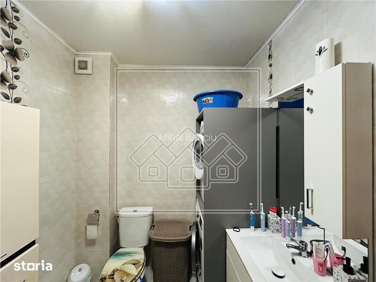 Ap spatios, mobilat si utilat, 3 camere, 2 balcoane, 2 parcari