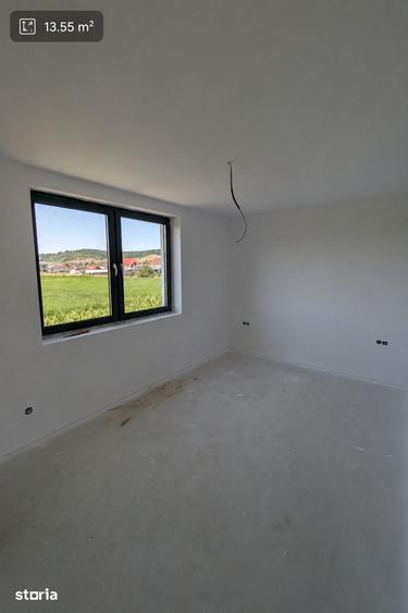 Casă cu 4 camere cu Teren 310 Mp în Cristian