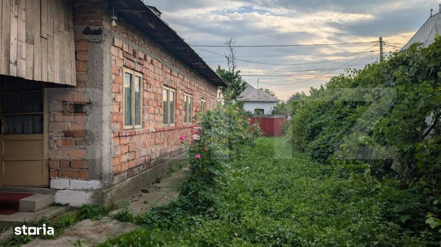 Casă cu 3 camere cu Teren 2540 Mp în Central