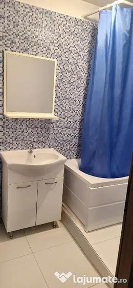 Apartament cu 3 camere decomandat în Tunari