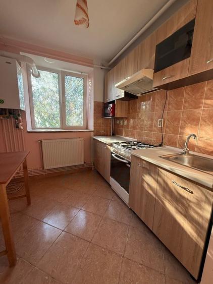 Apartament cu 2 camere semidecomandat, mobilat în Țiglina 1
