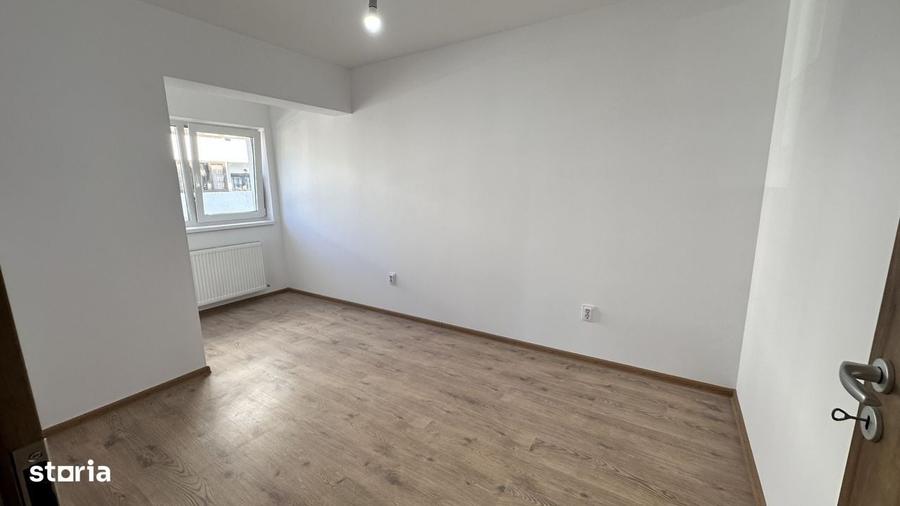 Apartament cu 4 camere decomandat în Șelimbăr