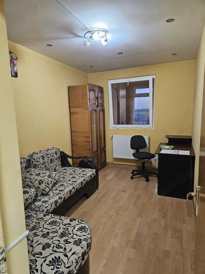 Apartament cu 2 camere decomandat în Războieni