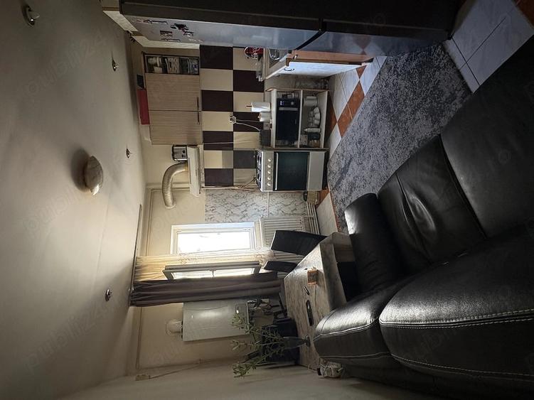 Apartament cu 2 camere decomandat în Casa Cărții