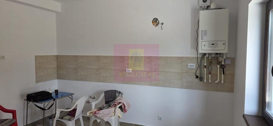 Vila cu 4 camere de vanzare in Brebu - 4