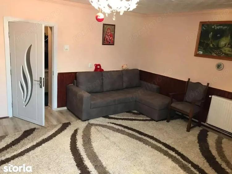 Casă cu 3 camere cu Teren 300 Mp în Semicentral