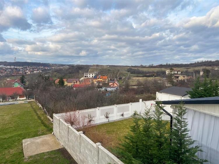 Casă cu 4 camere cu Teren 1200 Mp în Dealuri Oradea