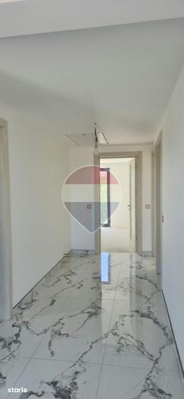 Casa / Vila cu 4 camere de vanzare - 10