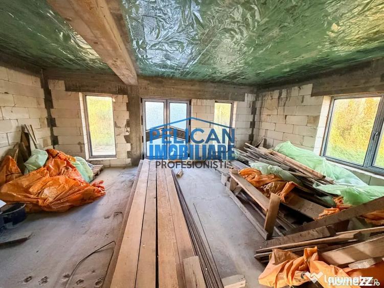 Casă cu 4 camere cu Teren 500 Mp în Malcoci