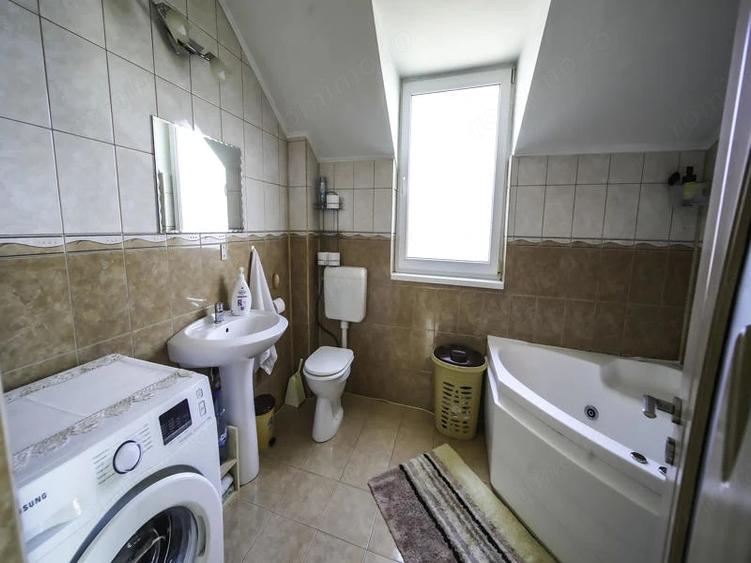 Casă cu Teren 250 Mp în Criș
