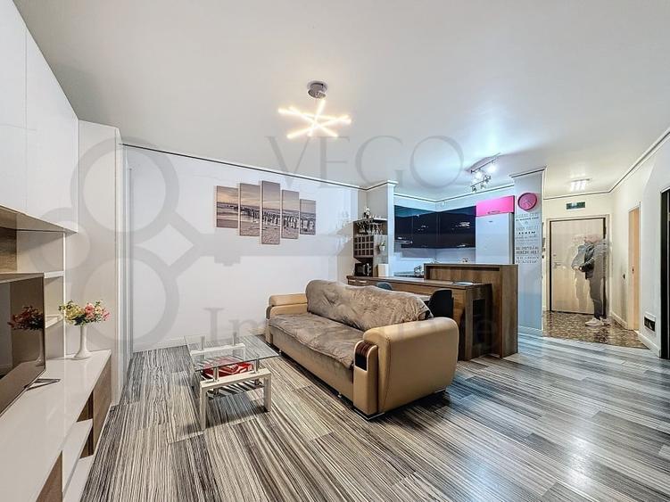 Apartament cu 2 camere semidecomandat, mobilat în Central