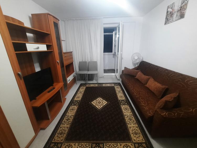 Apartament cu 2 camere decomandat în Drumul Taberei