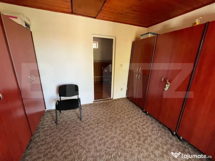 Casă cu 5 camere cu Teren 1579 Mp în Central