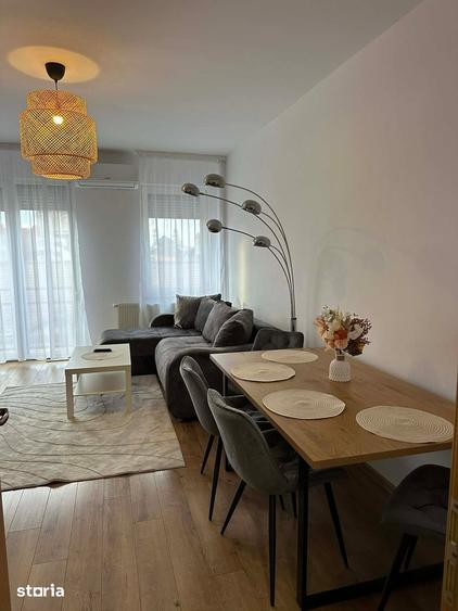 Apartament cu 2 camere semidecomandat în Central